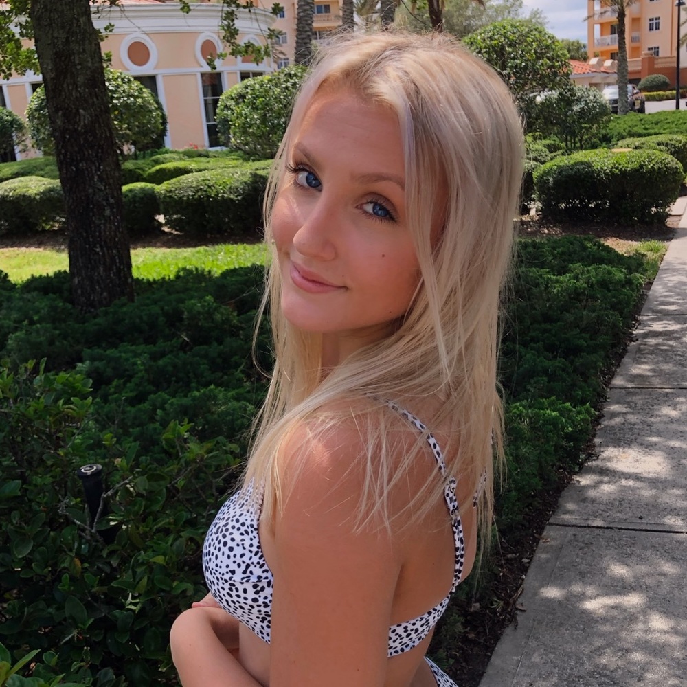 Meet your Posher, Camryn
